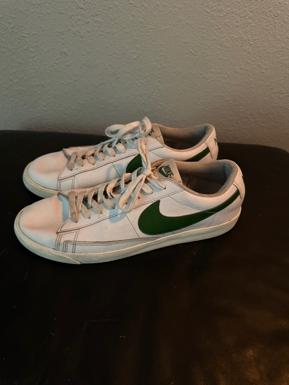 Nike White Sneakers with Green Swoosh Low-Top